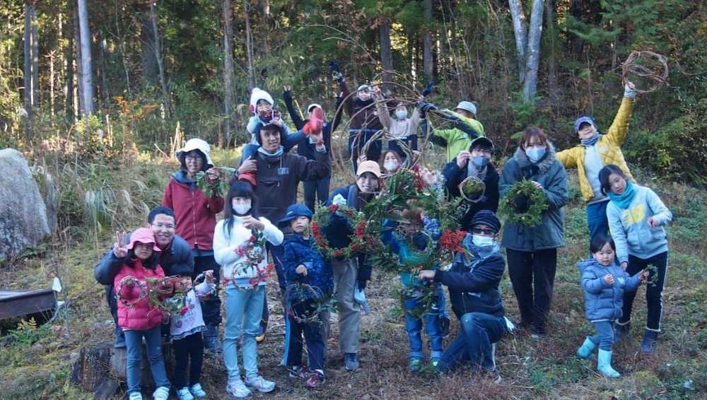 やませみ舎　リース作り　イベント　集合写真